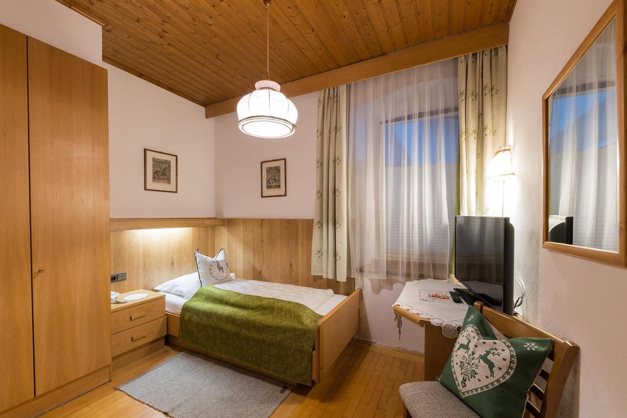 Alpin Natur Hotel Brueckele Prags Eksteriør billede